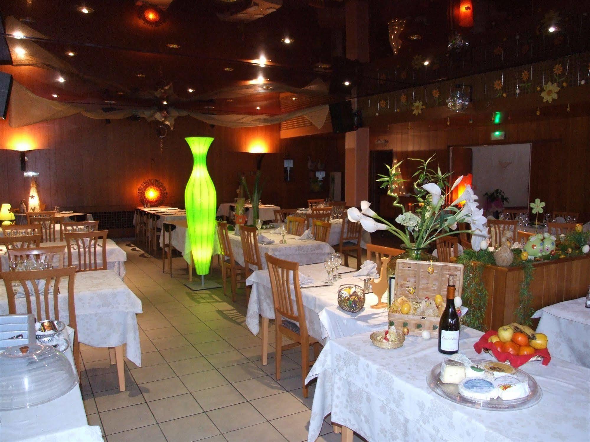 Hotel & Restaurant Azur La Freissinouse エクステリア 写真